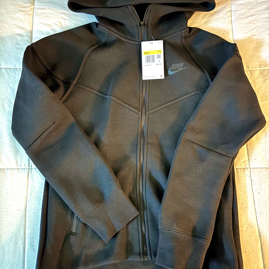Nike Women’s Black & Gray Nike Tech Set *Nwt*